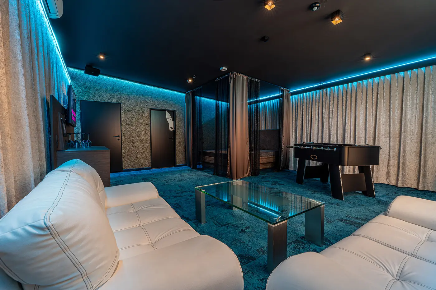 VIP Room Wien – Lounge-Bereich der Suite